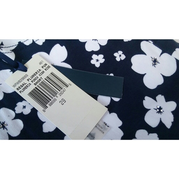 Juicy Couture :: Floral Shorts - Picture 4 of 5